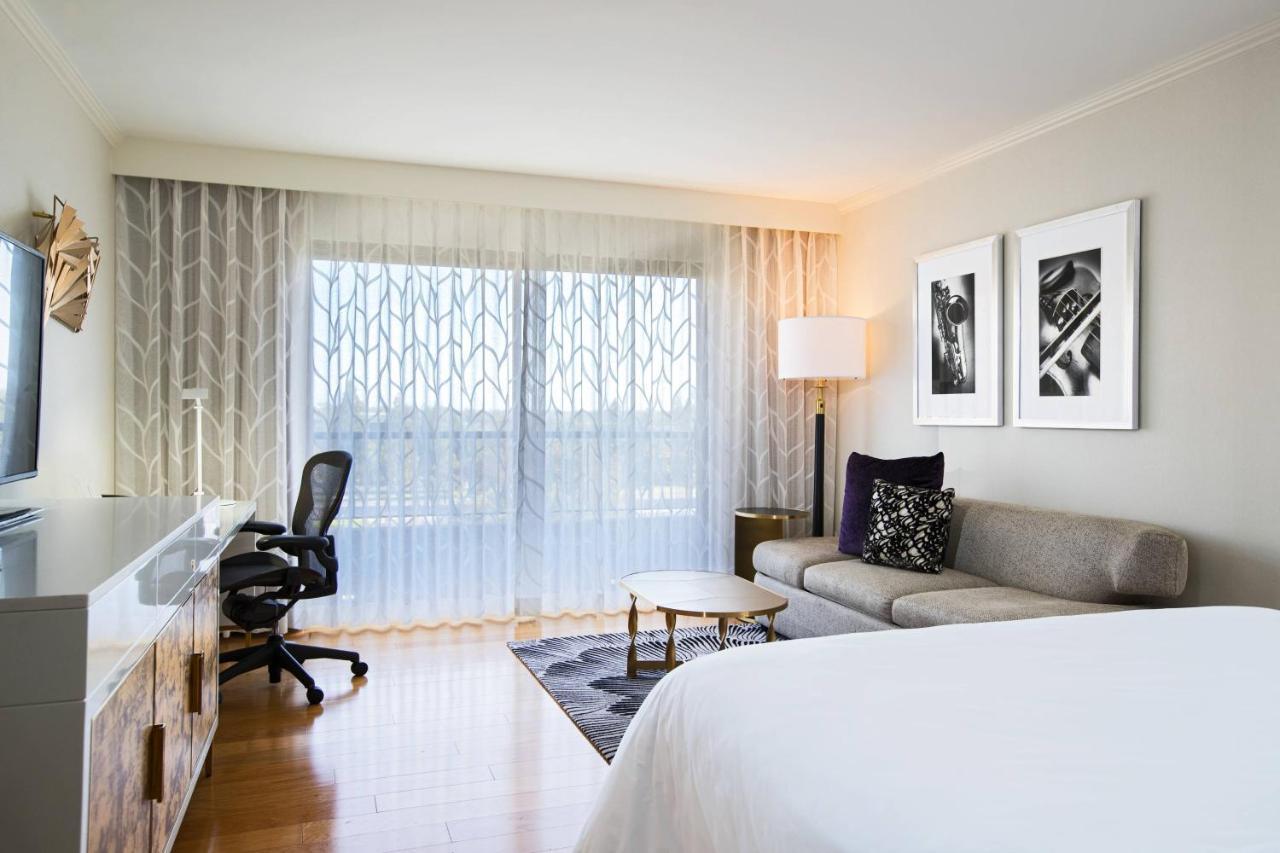 Avenue Of The Arts Costa Mesa, A Tribute Portfolio Hotel Екстериор снимка