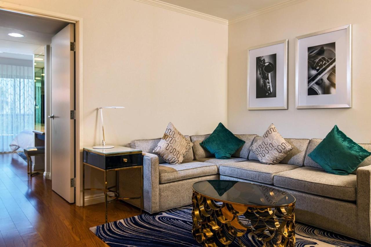 Avenue Of The Arts Costa Mesa, A Tribute Portfolio Hotel Екстериор снимка