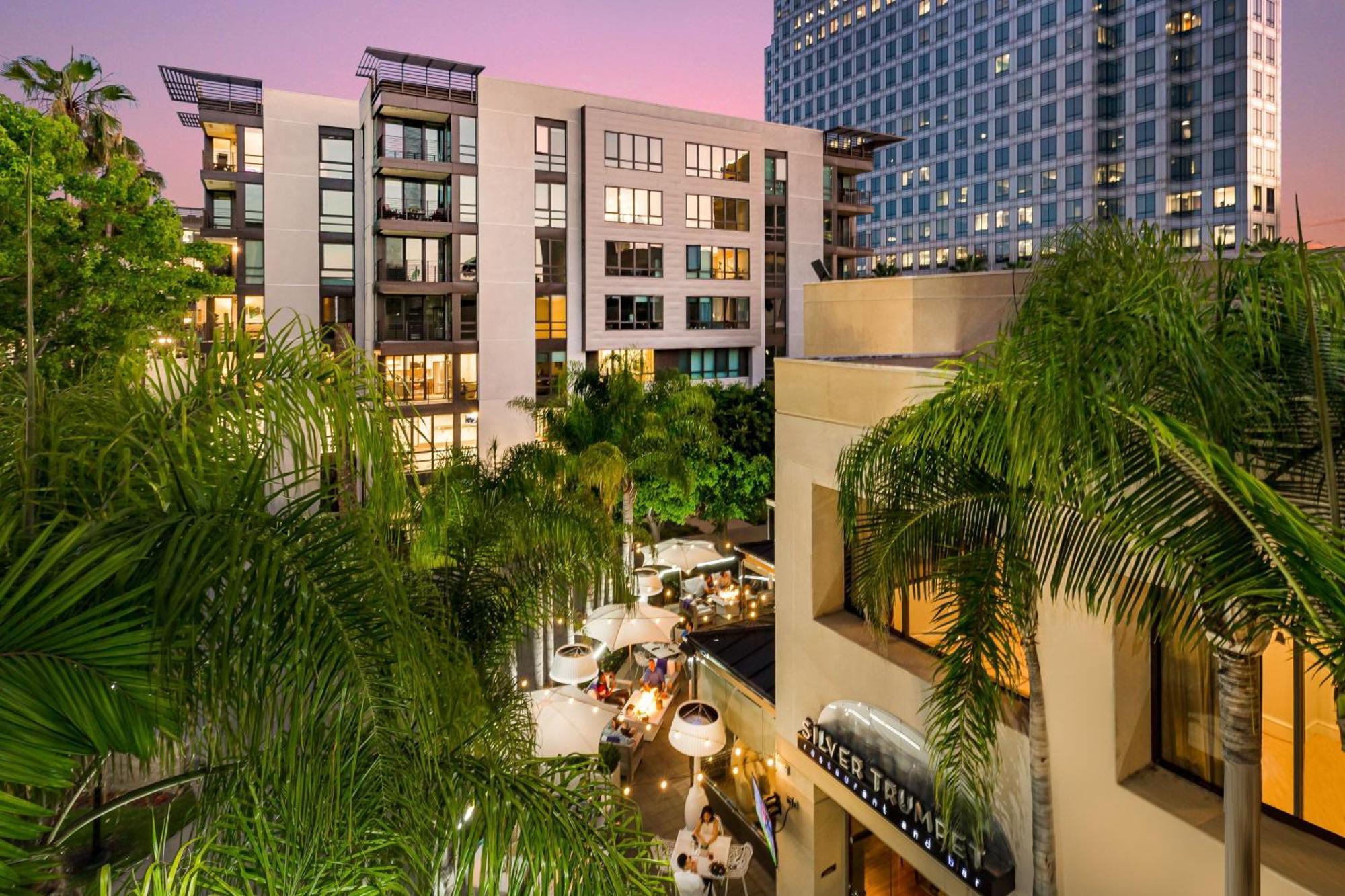 Avenue Of The Arts Costa Mesa, A Tribute Portfolio Hotel Екстериор снимка